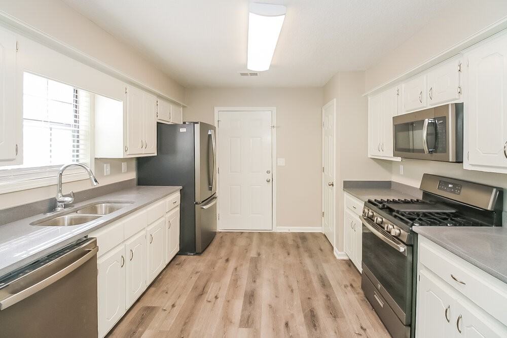 93 Cardinal Ln - Photo 7 of 16