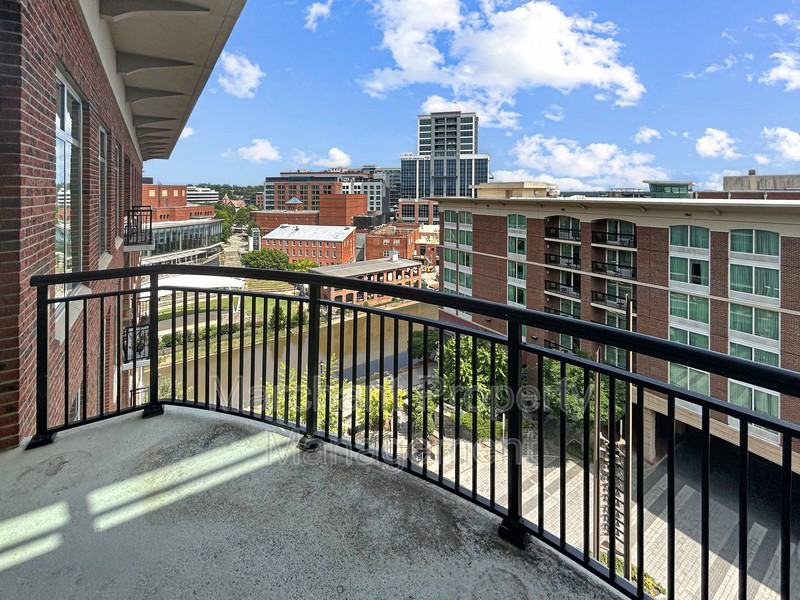 201 Riverplace #804 - Photo 5 of 19