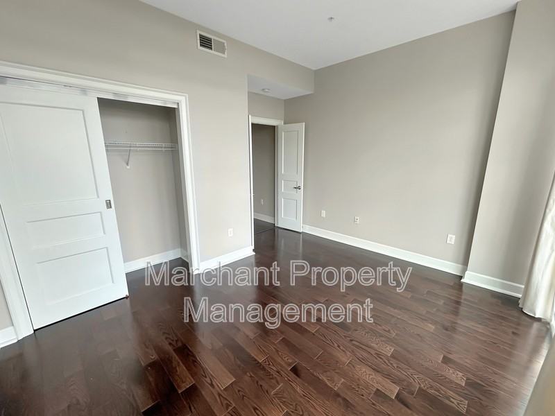 201 Riverplace #804 - Photo 7 of 19