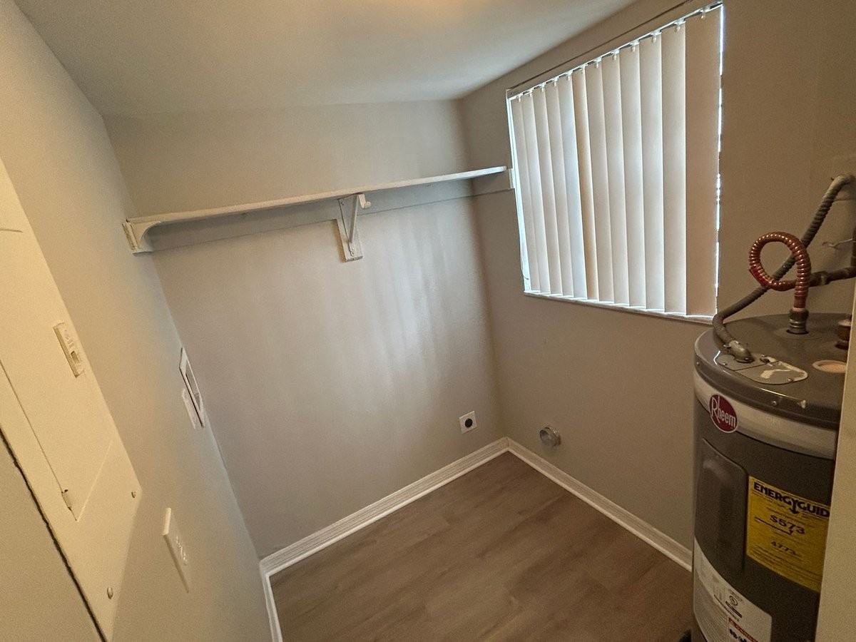 1069 Ellen Ct #1069 - Photo 4 of 23