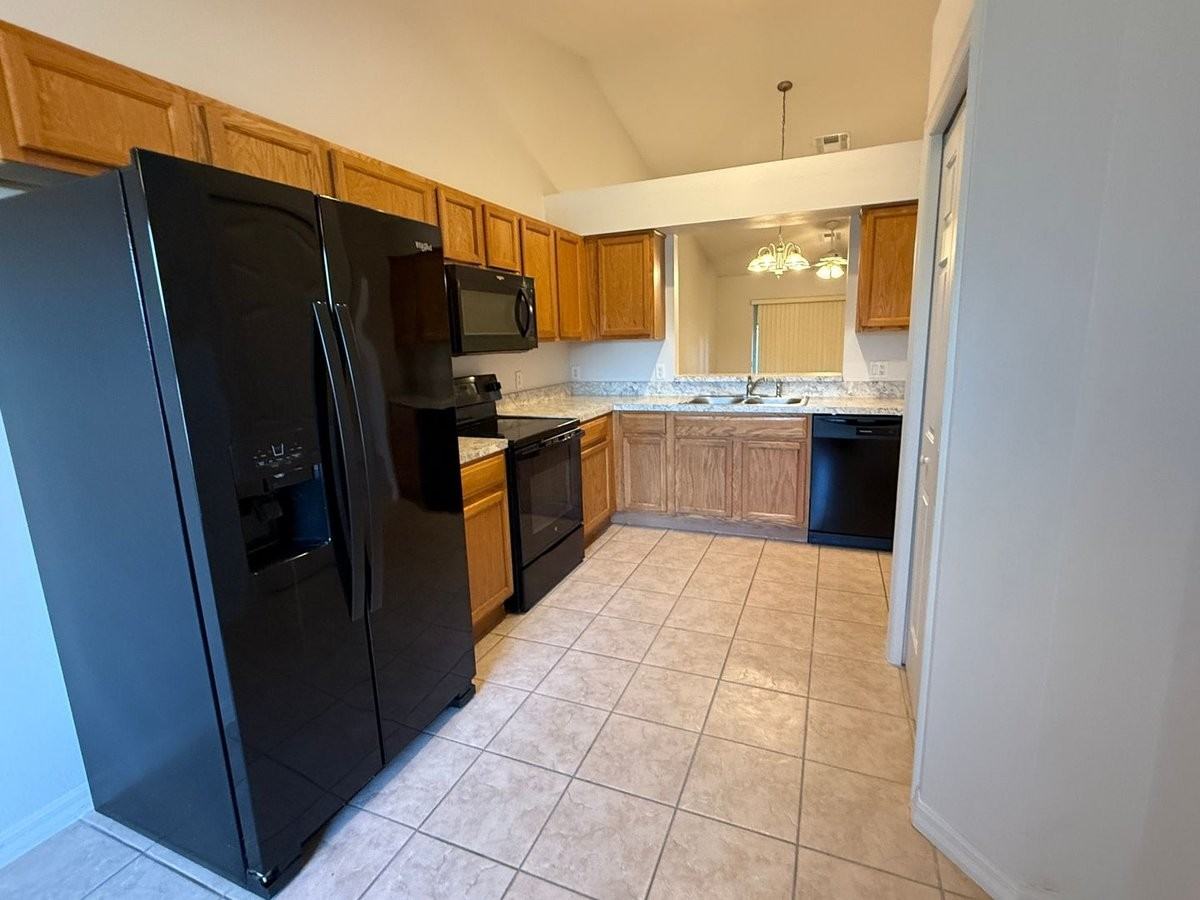 3393 Celena Cir - Photo 6 of 25