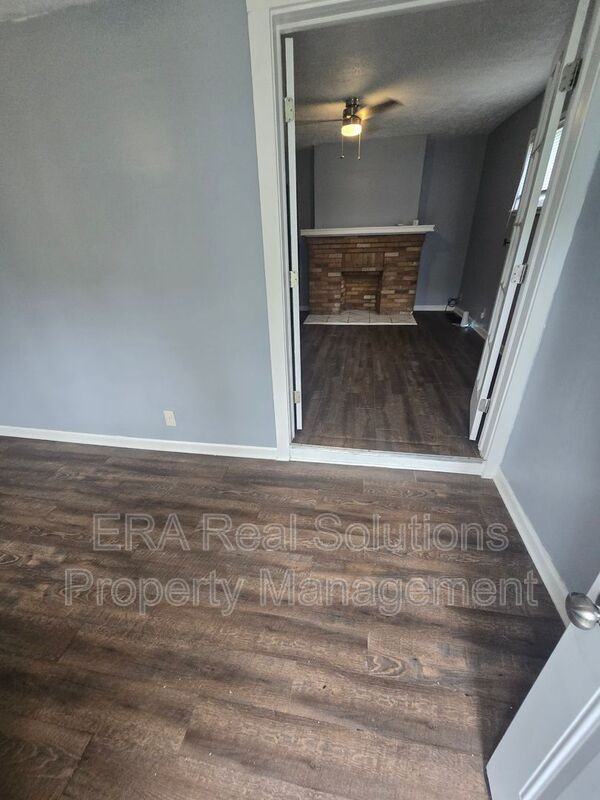1523 E 26th Ave - Photo 7 of 25