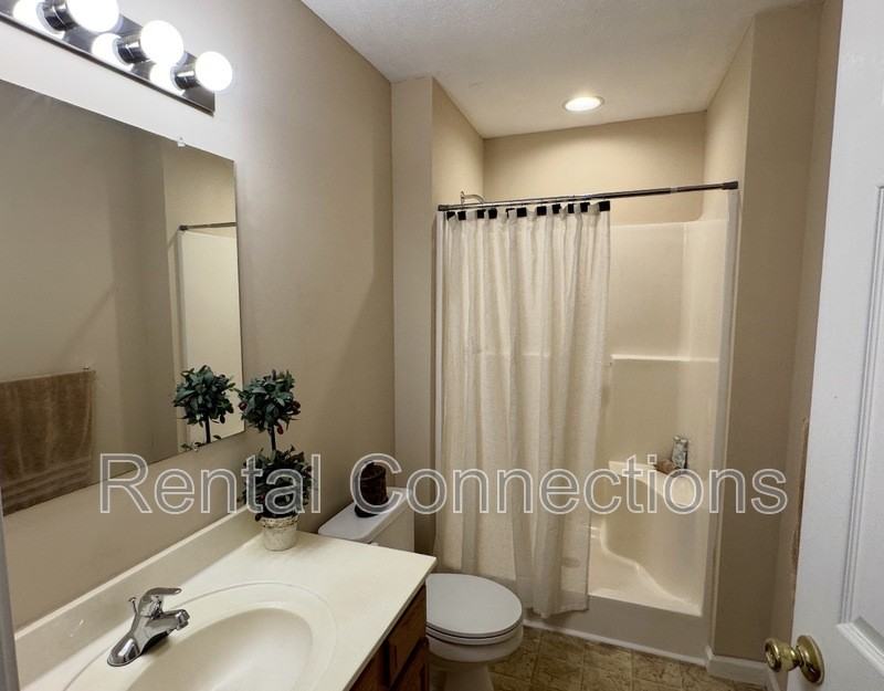 1000 E Reeves St #A - Photo 3 of 14