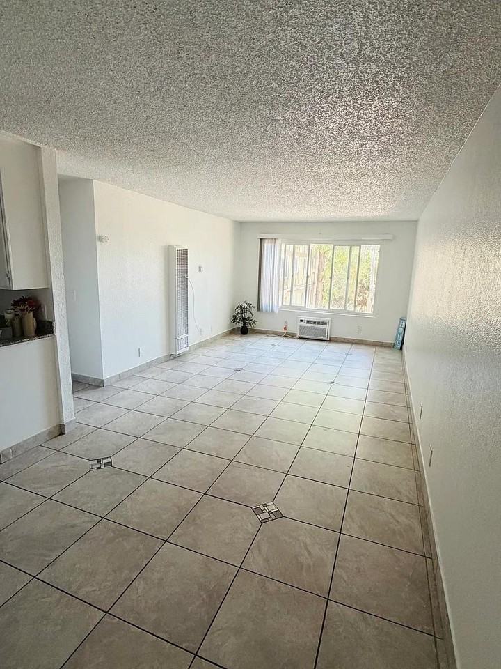 14000 Foothill Blvd - Photo 3 of 9