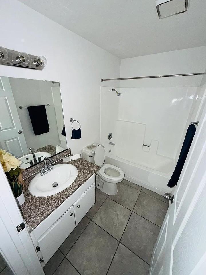 14000 Foothill Blvd - Photo 6 of 9