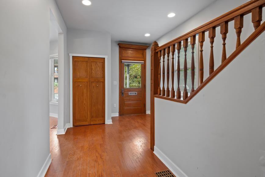 4647 N Winchester Ave - Photo 6 of 10