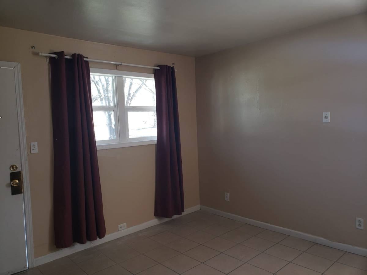 15310 B, Bellaire Ave - Photo 3 of 10