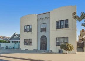1628 W 45th St #205A - Photo 1 of 1