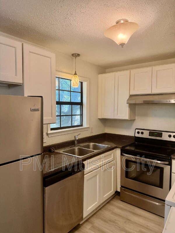 329 Scalf Dr #B - Photo 3 of 14