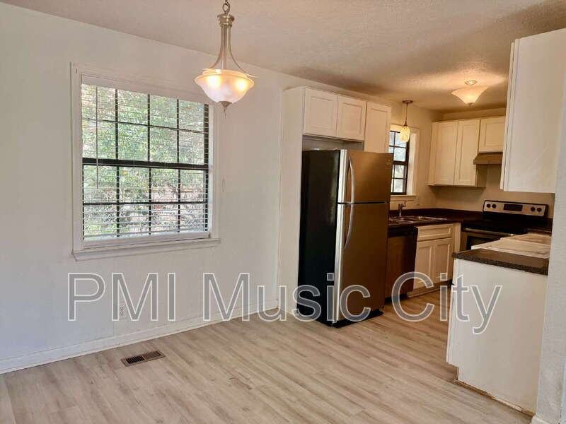 329 Scalf Dr #B - Photo 4 of 14