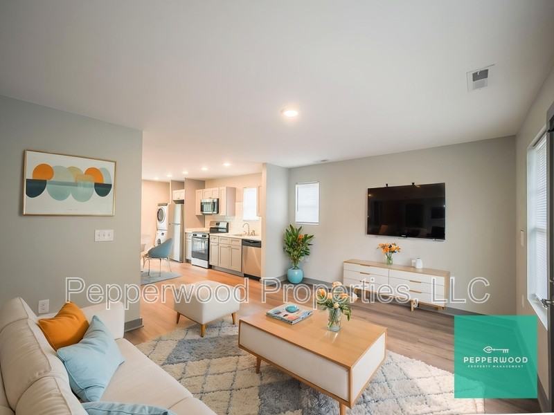 18 Ladson St - Photo 2 of 16
