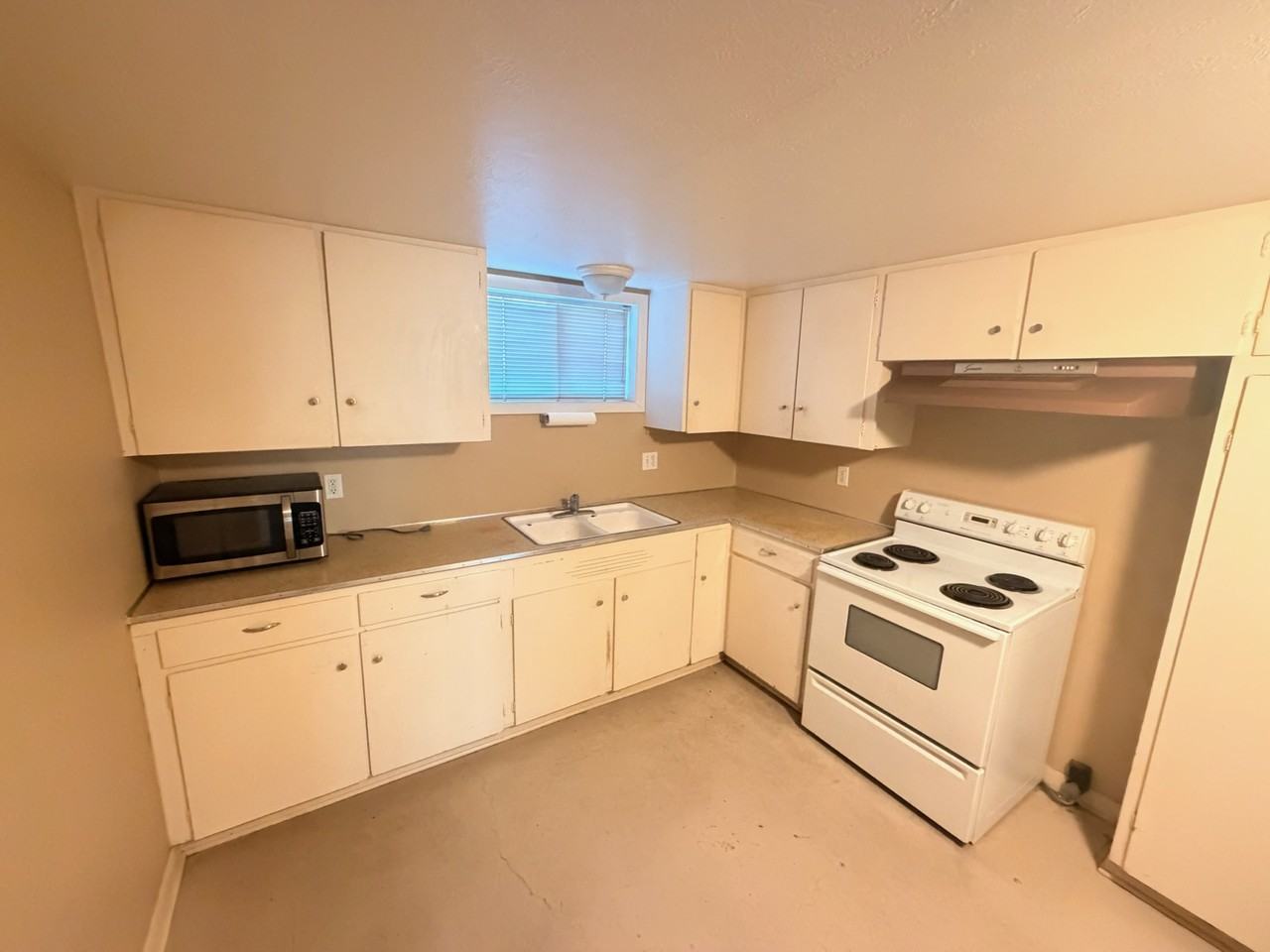 1509 S Gourley St #2BS - Photo 4 of 18