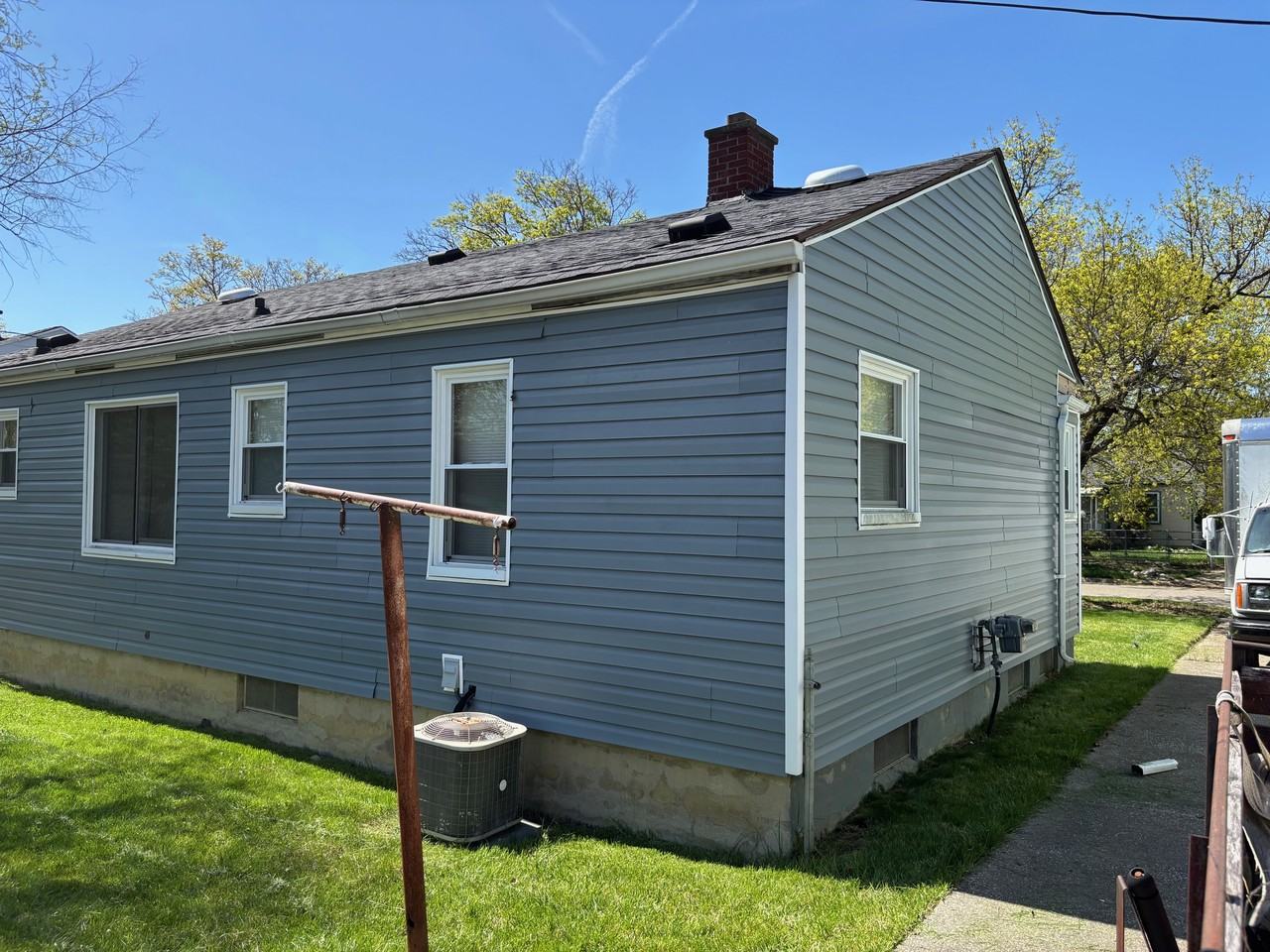 4410 Greenlawn Dr - Photo 2 of 29