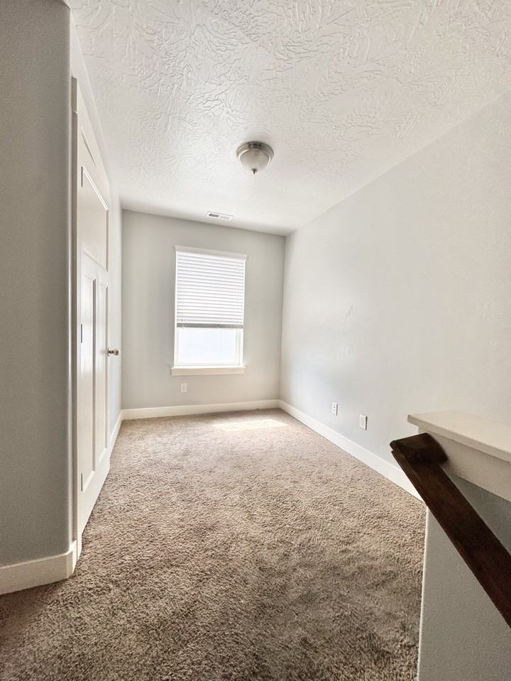 42 N Rue Borda #6 - Photo 6 of 7