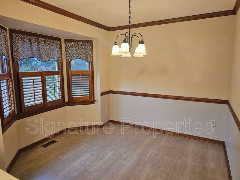 9234 Fair Hill Ct - Photo 7 of 24