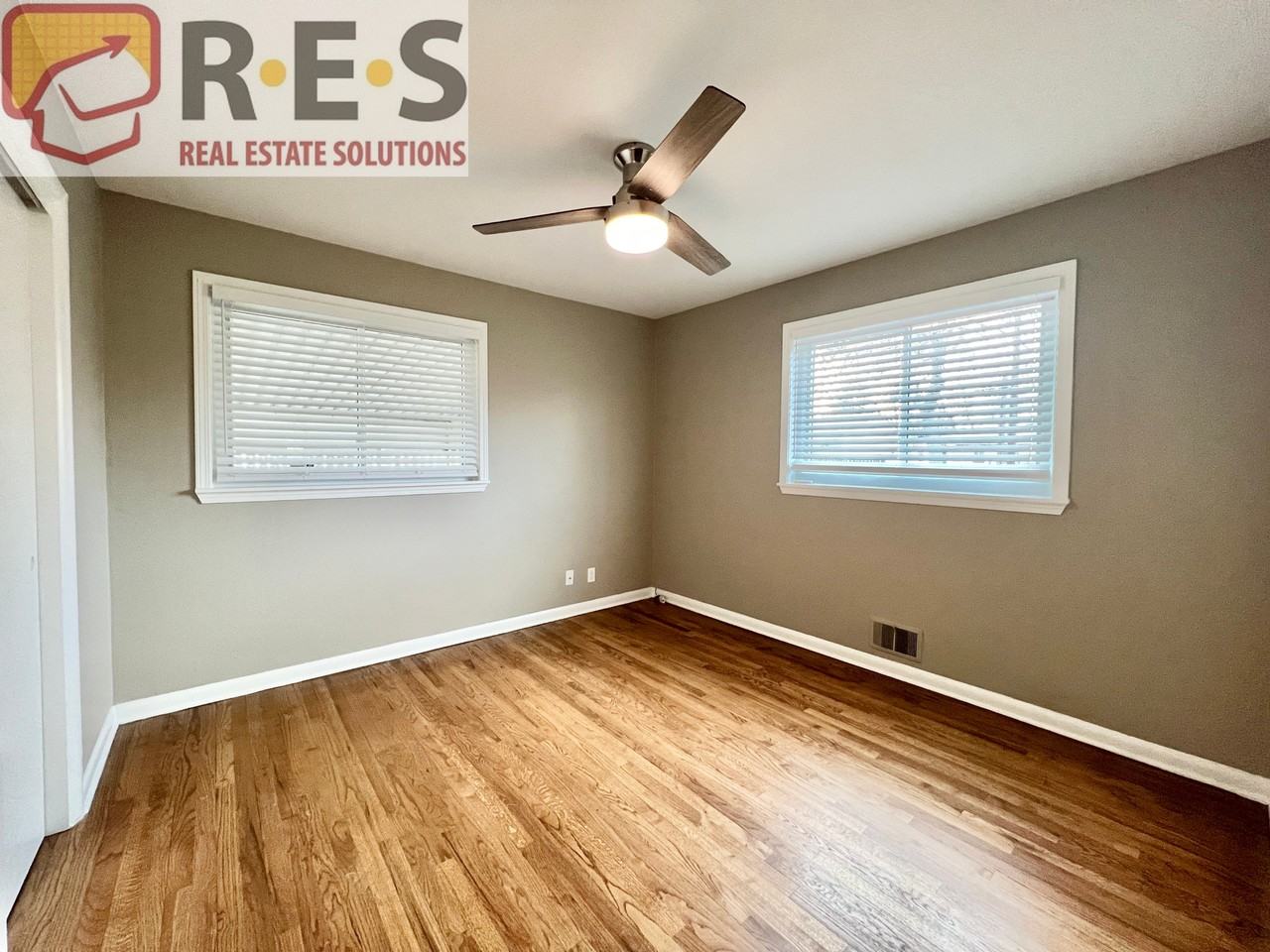 4369 S Logan St - Photo 5 of 17