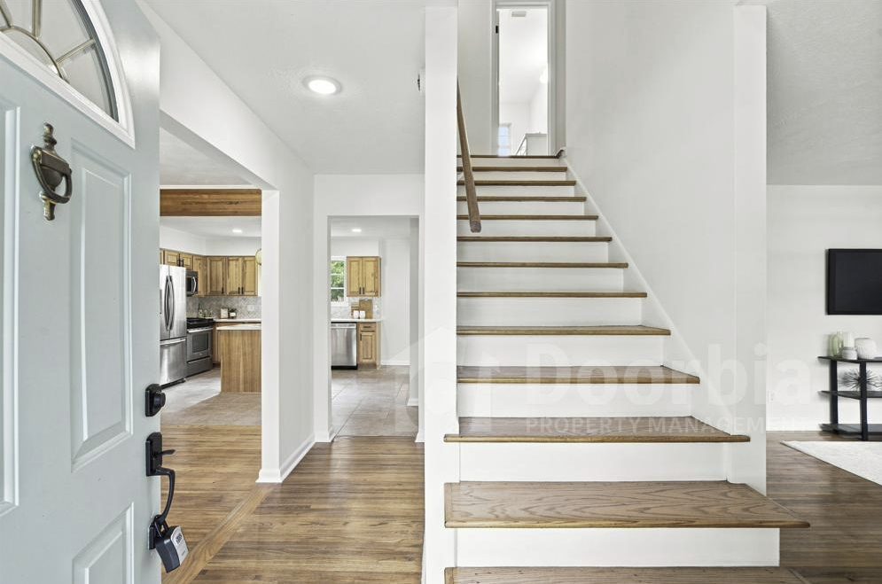 116 Suzanne Ave - Photo 6 of 40
