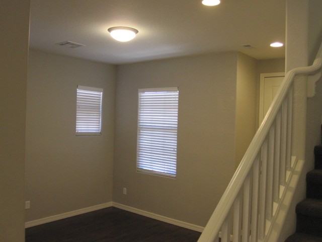 856 E Jacob St - Photo 3 of 50