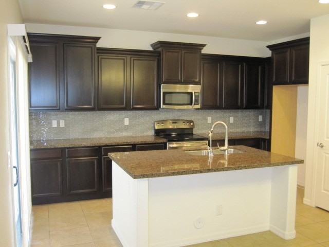 856 E Jacob St - Photo 6 of 50