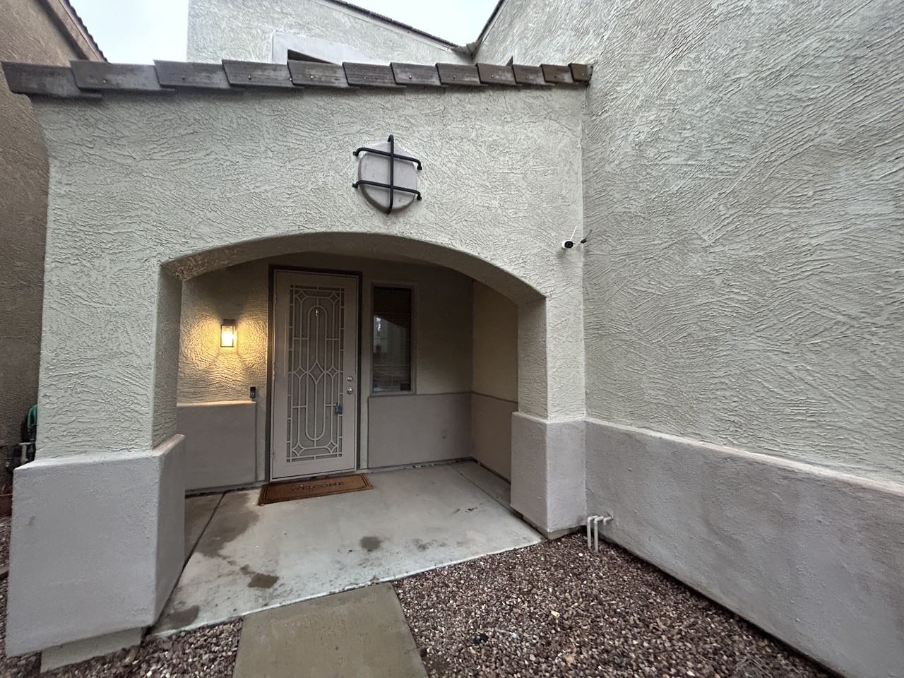 1905 E Village Dr - Photo 6 of 50