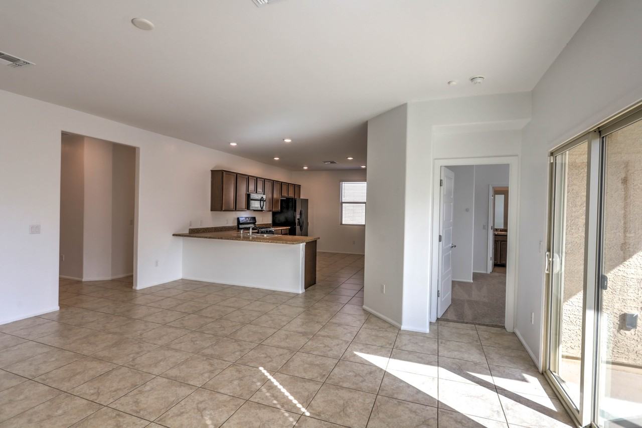 4976 E Scenic Peak Way - Photo 4 of 32