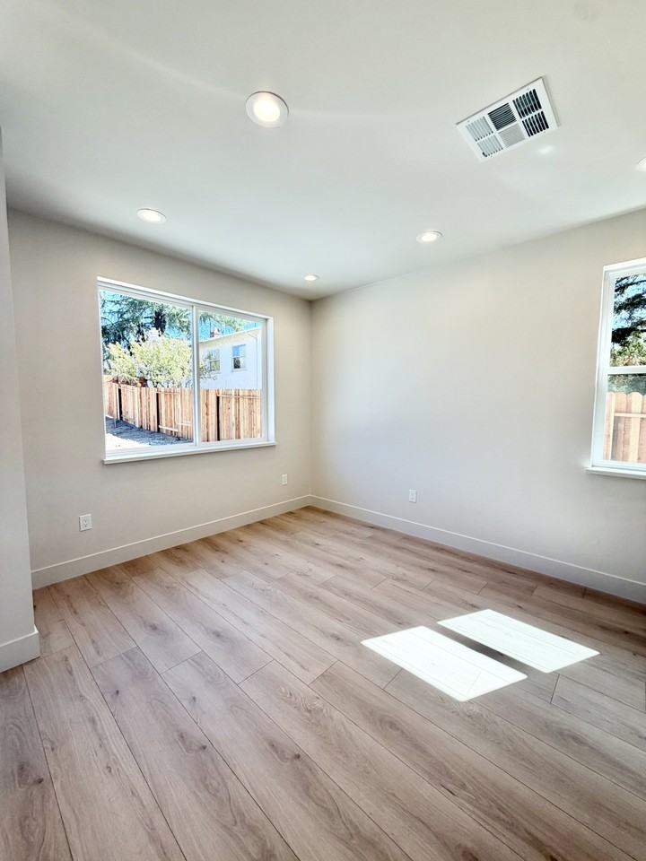 212 Keehner Ave #A - Photo 4 of 19