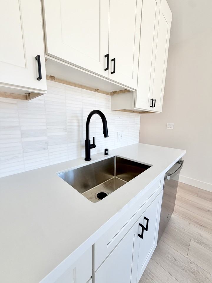 212 Keehner Ave #A - Photo 7 of 19