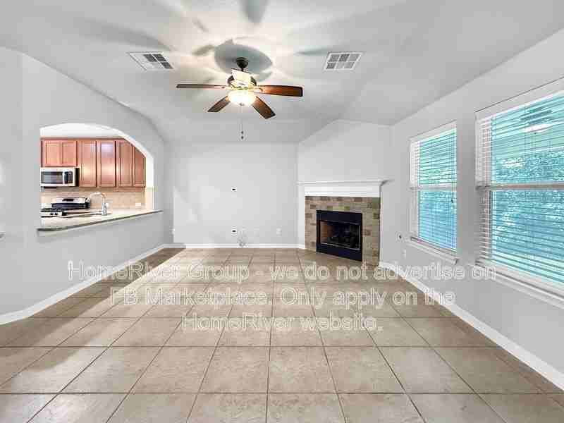4235 Fairmeadow Dr - Photo 3 of 19