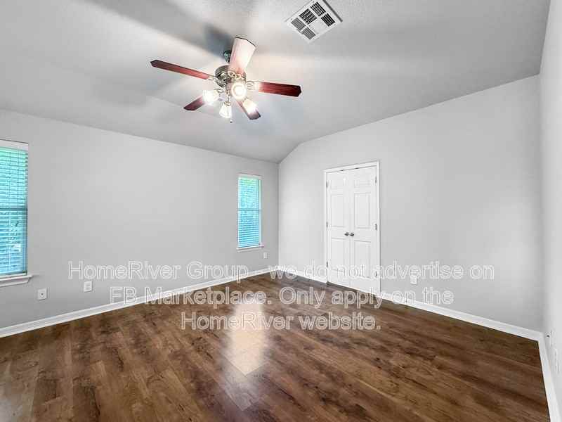 4235 Fairmeadow Dr - Photo 6 of 19