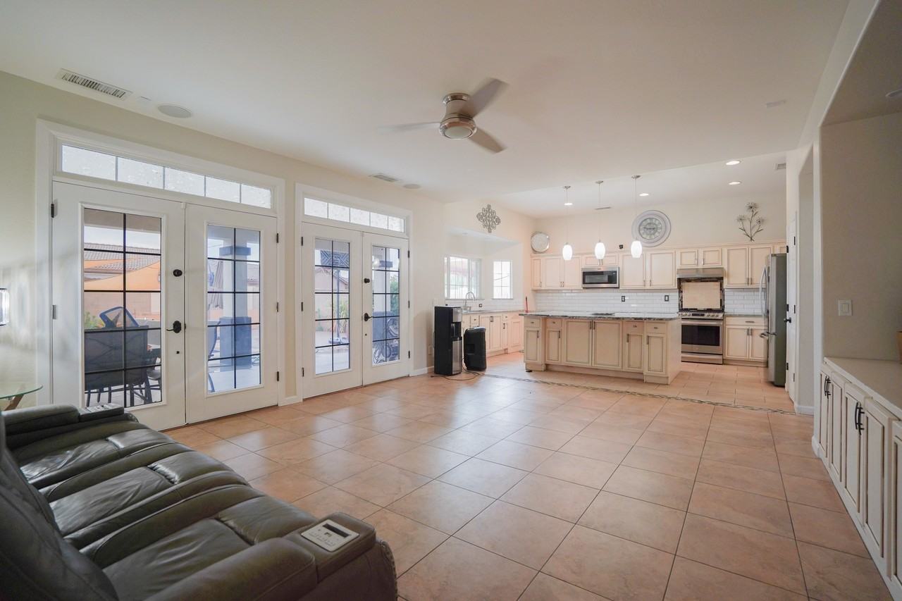 5137 W Grenadine Rd - Photo 5 of 40