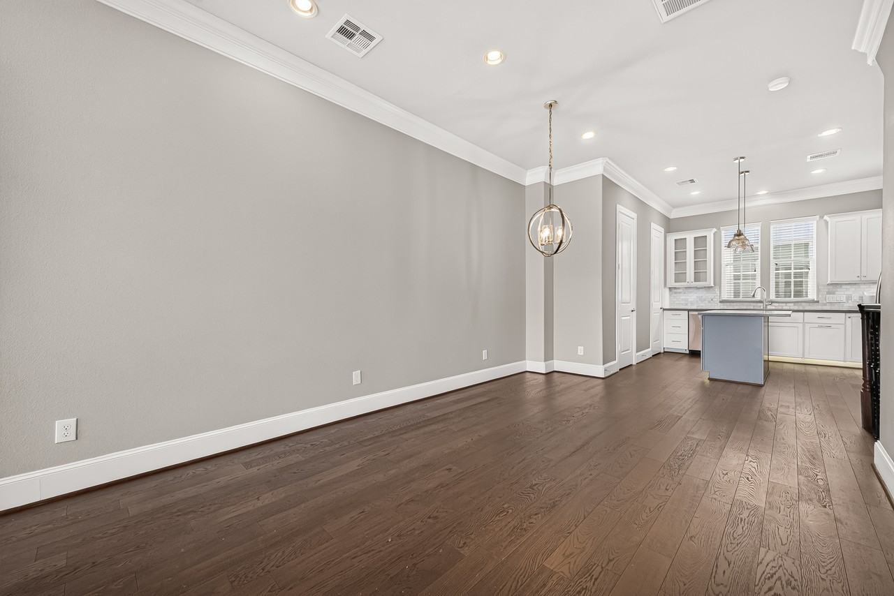 9656 Knight Rd - Photo 7 of 37