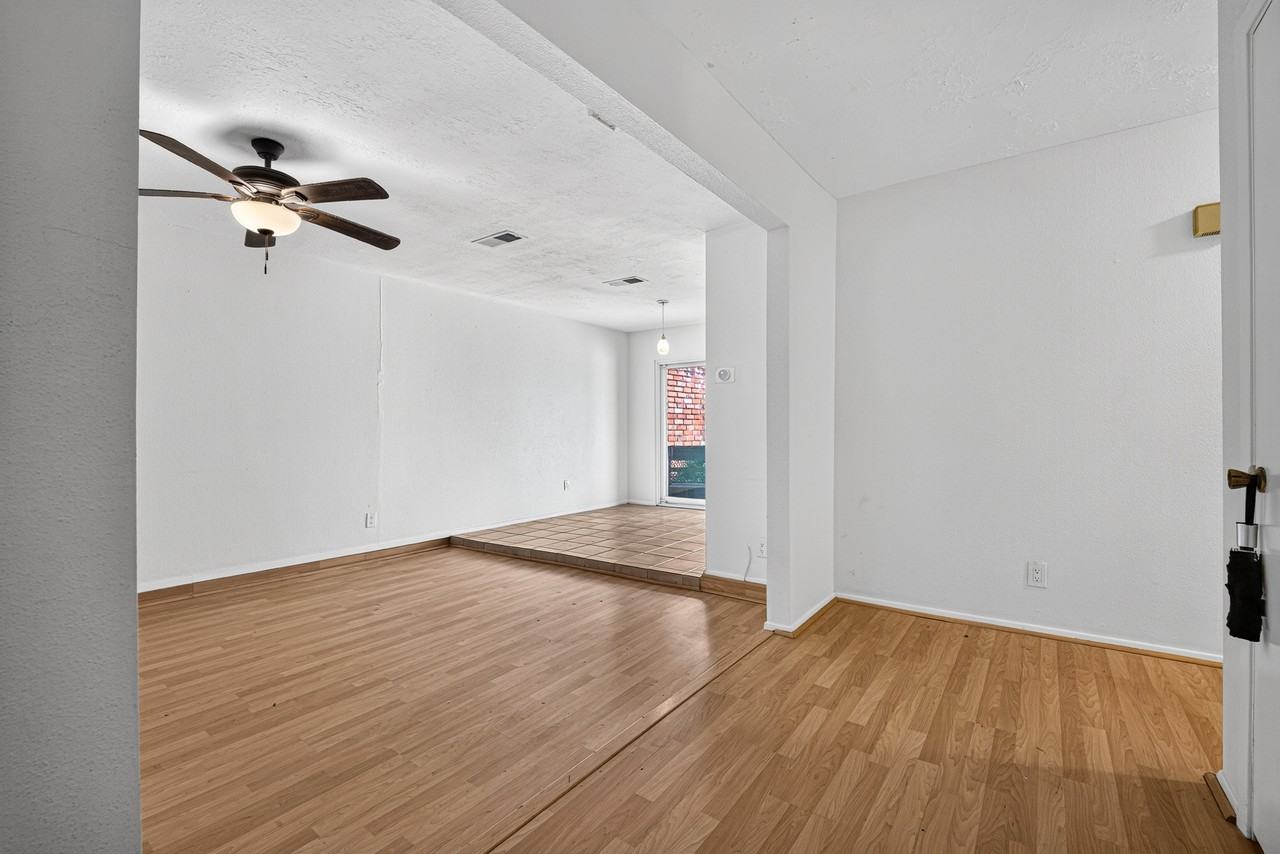 17104 Blackhawk Blvd - Photo 7 of 35