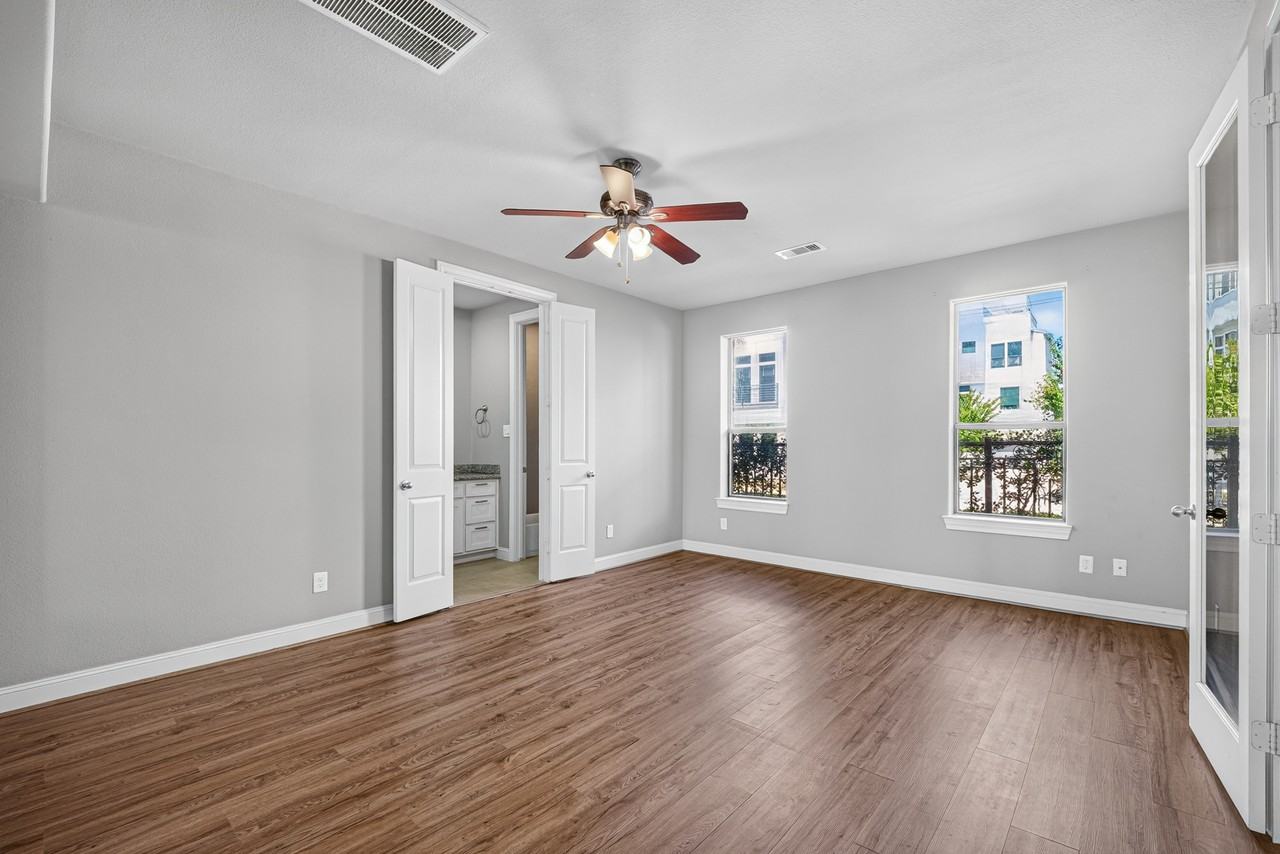 5617 Kiam St - Photo 7 of 50