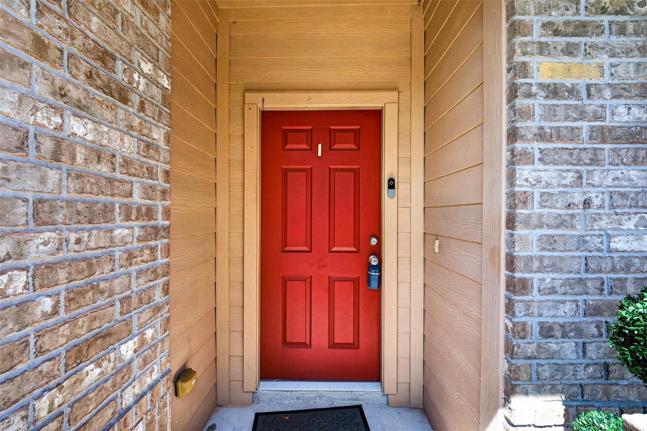 10830 Harston Dr - Photo 2 of 22