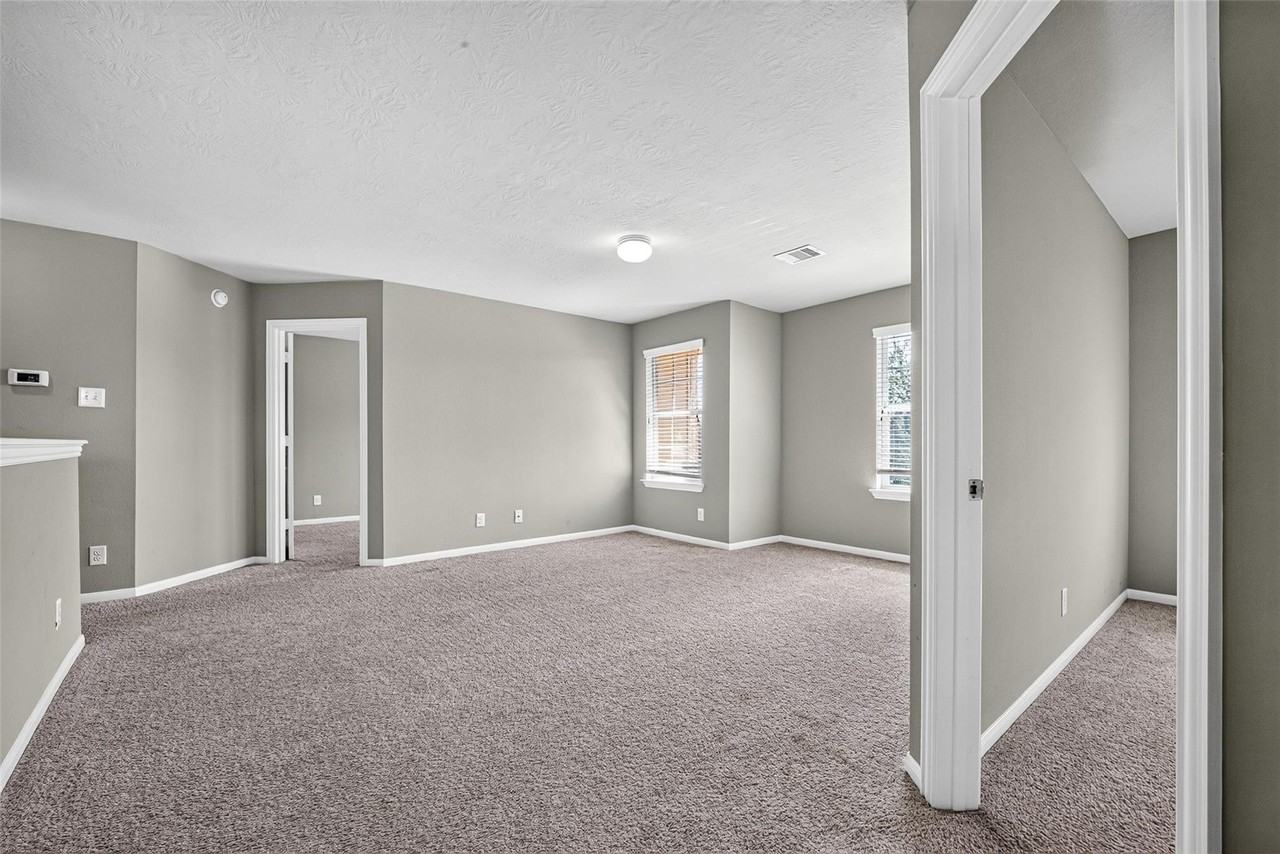 10830 Harston Dr - Photo 5 of 22