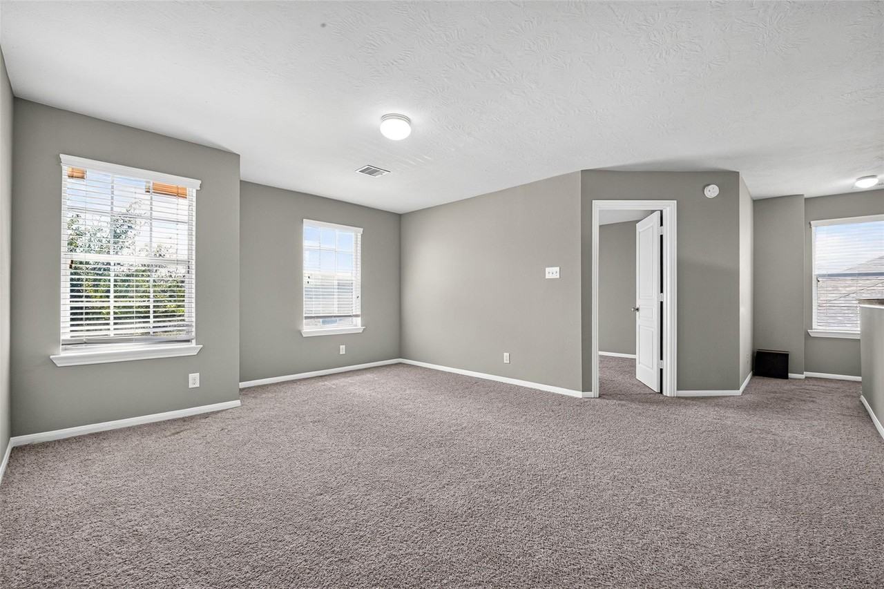 10830 Harston Dr - Photo 6 of 22