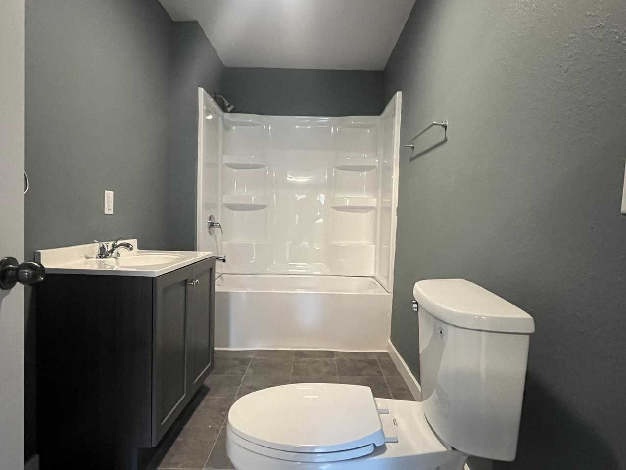 2933 6th St - Photo 3 of 12