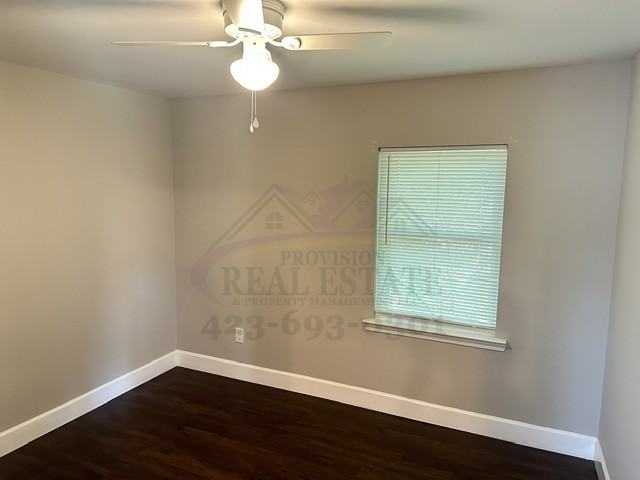 860 Berry St Ne - Photo 5 of 9
