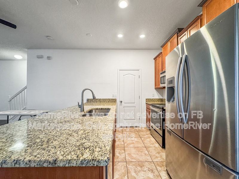 4208 Fennwood Ct - Photo 5 of 18