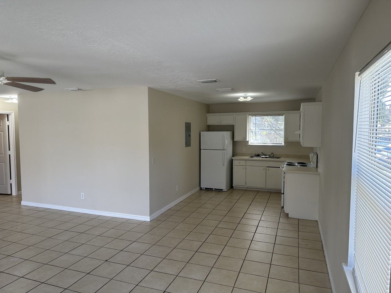 4850 9th St - Photo 3 of 13