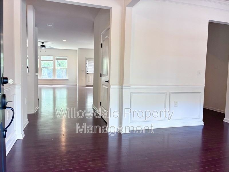1209 Magnolia Row Trl - Photo 3 of 31