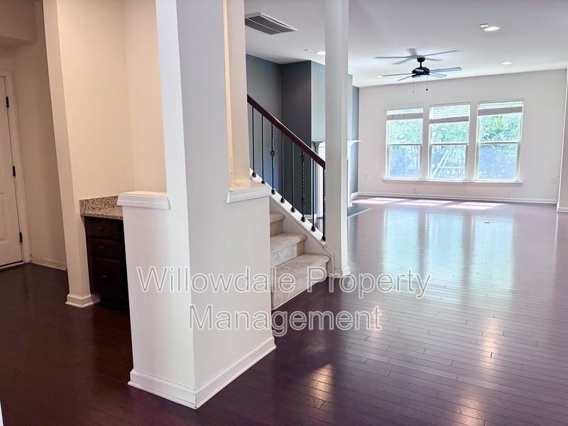 1209 Magnolia Row Trl - Photo 4 of 31