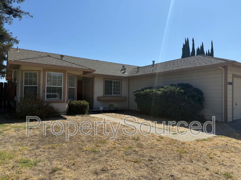 15050 Hollyhock Ct - Photo 3 of 44