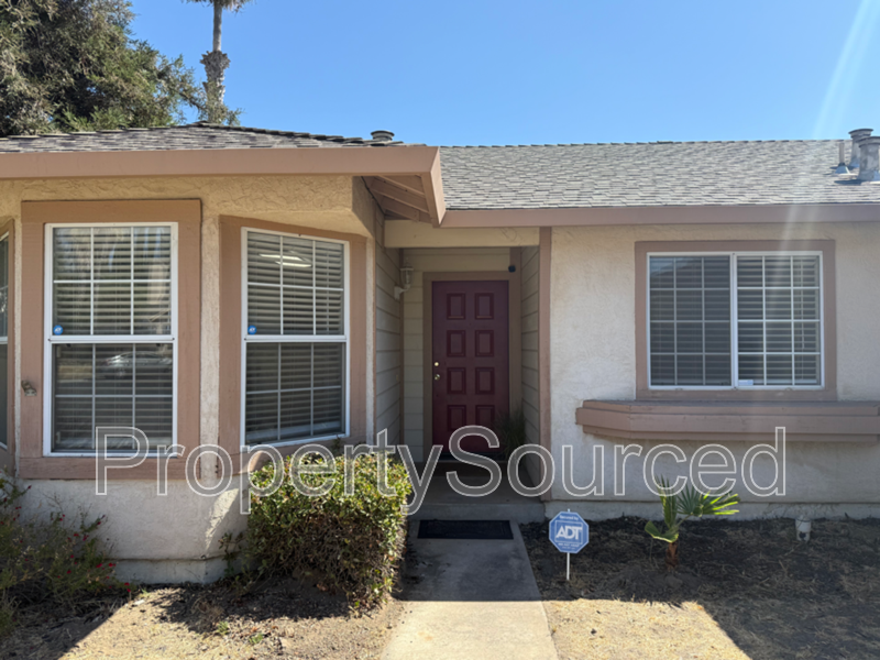 15050 Hollyhock Ct - Photo 4 of 44