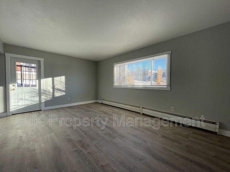 2100 4th St Ne #1 - Photo 2 of 12