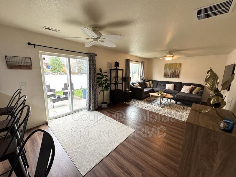 7624 Stetson Highlands Dr - Photo 2 of 28