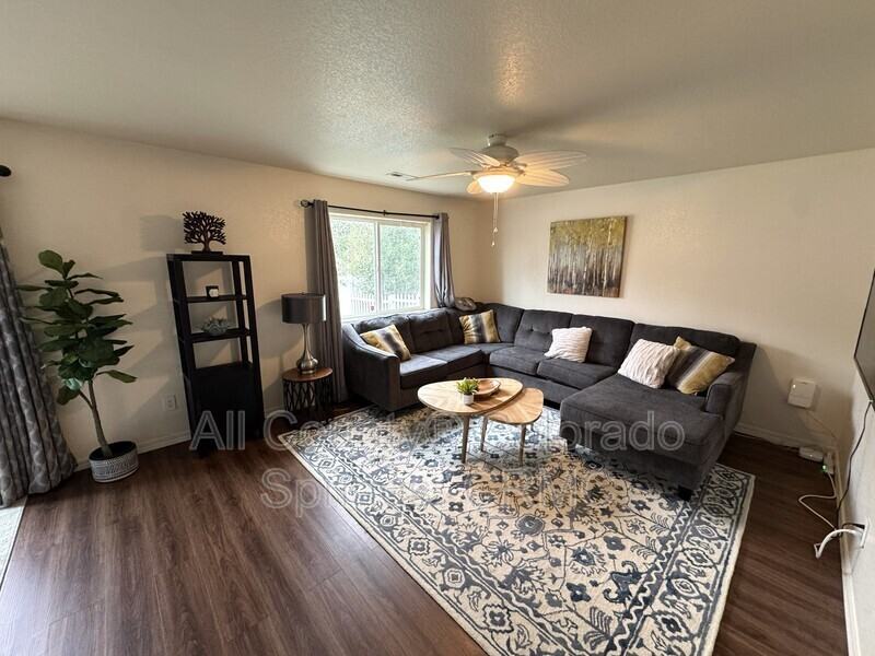 7624 Stetson Highlands Dr - Photo 3 of 28