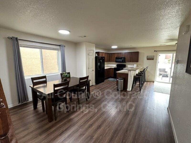 7624 Stetson Highlands Dr - Photo 6 of 28