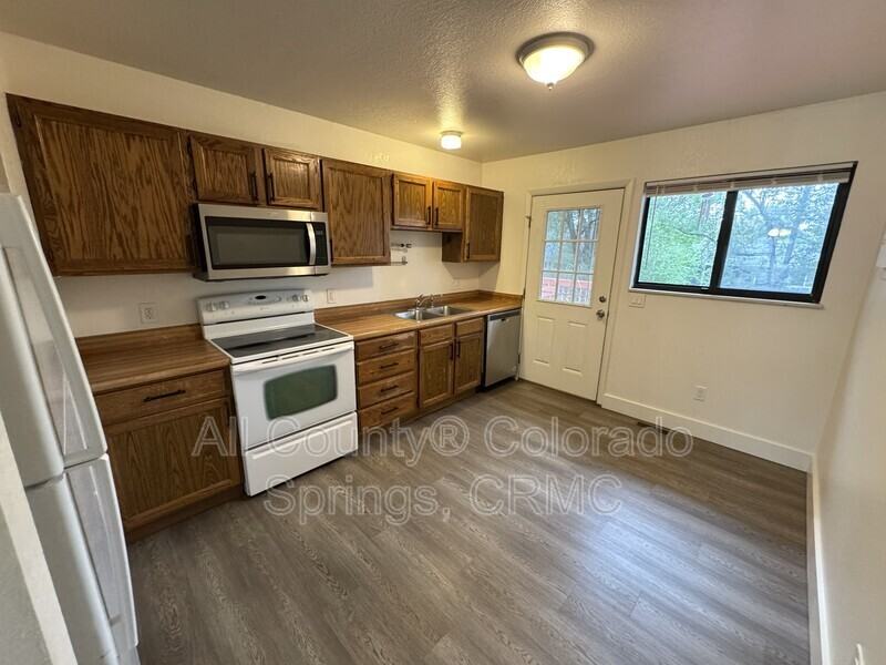 44 Sunflower Rd #A - Photo 5 of 13