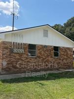 featured image of 3406 Terminal Ct